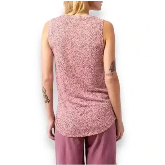 Athleta Women’s Large Micro Cheetah Bashful Rose Sleeveless Breezy Tank Top - Picture 2 of 8